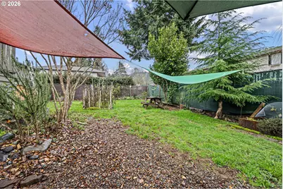 1425 E Madison Ave, Cottage Grove, OR 97424 - Photo 22