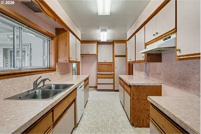 135 St Marys Ave, Mount Angel, OR 97362 - Photo 12