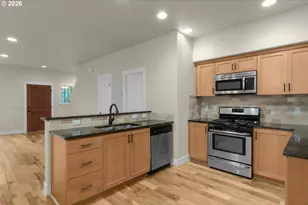 302 SW 203rd Terrace, Beaverton, OR 97006 - Photo 8