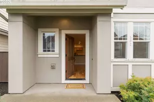 302 SW 203rd Terrace, Beaverton, OR 97006 - Photo 2