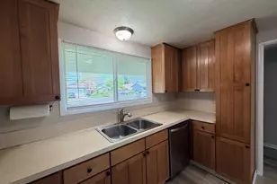1154 Clinton Dr, Eugene, OR 97401 - Photo 12