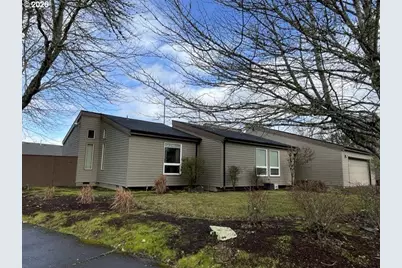 1135 Lakewood Dr SW, Albany, OR 97321 - Photo 2