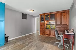 1135 Lakewood Dr SW, Albany, OR 97321 - Photo 16