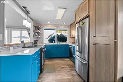 1135 Lakewood Dr SW, Albany, OR 97321 - Photo 10