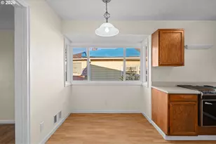 3936 NE Prescott St, Portland, OR 97211 - Photo 8
