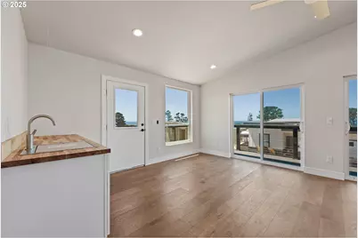 30403 Sawyer Way, Gold Beach, OR 97444 - Photo 28