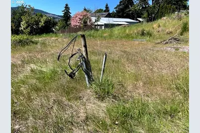 802 W Jewett Blvd, White Salmon, WA 98672 - Photo 36