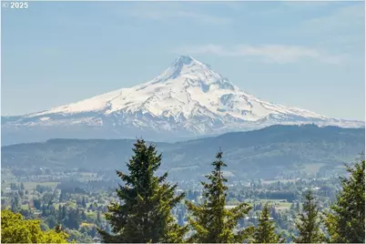 802 W Jewett Blvd, White Salmon, WA 98672 - Photo 2