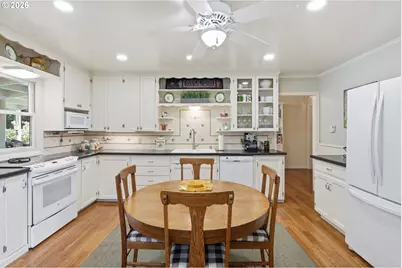 26122 NE 3rd St, Camas, WA 98607 - Photo 8