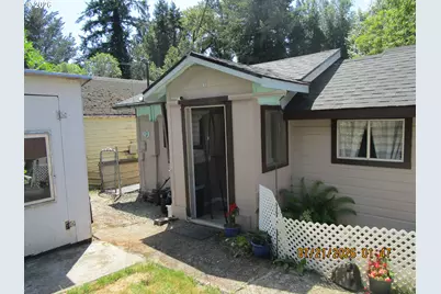 761 N Adams St, Coquille, OR 97423 - Photo 20