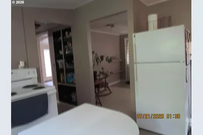 761 N Adams St, Coquille, OR 97423 - Photo 10