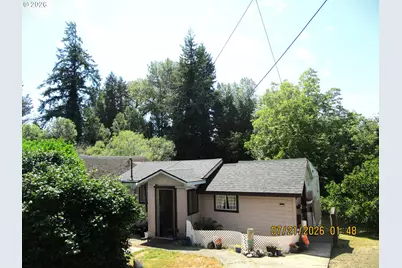 761 N Adams St, Coquille, OR 97423 - Photo 2
