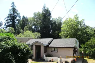 761 N Adams St, Coquille, OR 97423 - Photo 2