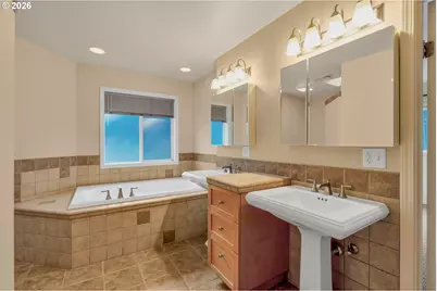 21414 S Richard Ct, Oregon City, OR 97045 - Photo 22