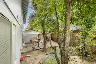 12408 SW 14th St, Beaverton, OR 97005 - Photo 22