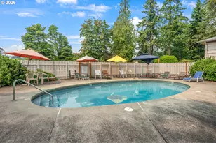 7577 N Edgewater Ave, Portland, OR 97203 - Photo 34