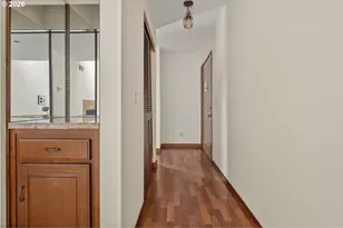 7577 N Edgewater Ave, Portland, OR 97203 - Photo 18
