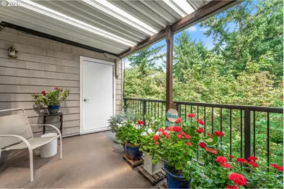 7577 N Edgewater Ave, Portland, OR 97203 - Photo 26