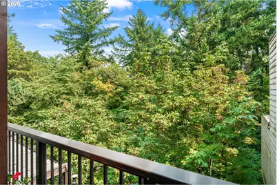 7577 N Edgewater Ave, Portland, OR 97203 - Photo 28