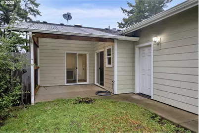 1650 23rd St, Florence, OR 97439 - Photo 24