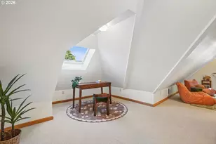 31 S Gibbs St, Portland, OR 97239 - Photo 28