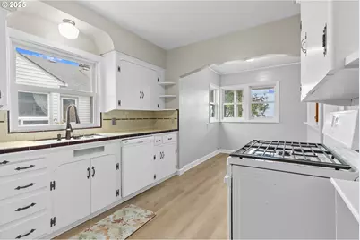 4703 N Willamette Blvd, Portland, OR 97203 - Photo 16