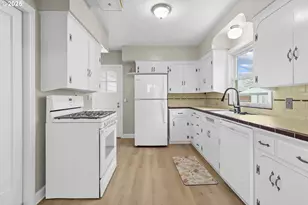 4703 N Willamette Blvd, Portland, OR 97203 - Photo 14