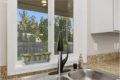 10803 NE 103rd St, Vancouver, WA 98662 - Photo 14