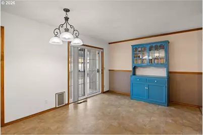 369 Upper Camp Loop Rd, Roseburg, OR 97470 - Photo 12