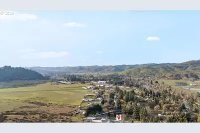 369 Upper Camp Loop Rd, Roseburg, OR 97470 - Photo 38