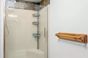 369 Upper Camp Loop Rd, Roseburg, OR 97470 - Photo 18