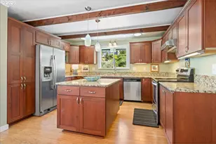 414 N Tomahawk Island Dr, Portland, OR 97217 - Photo 8