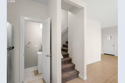 114 NE 109th Ave, Portland, OR 97220 - Photo 16