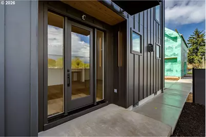 2624 Gilham Rd, Eugene, OR 97408 - Photo 4