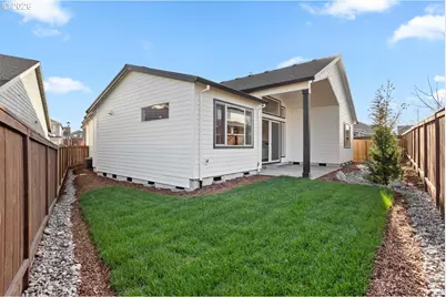 8813 SW Peoria Ln, Tualatin, OR 97062 - Photo 32