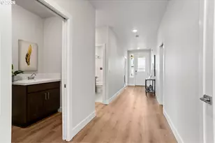 8813 SW Peoria Ln, Tualatin, OR 97062 - Photo 24