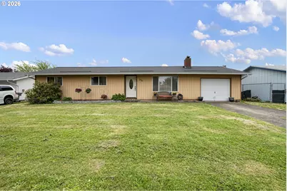375 Park Ln, Harrisburg, OR 97446 - Photo 2