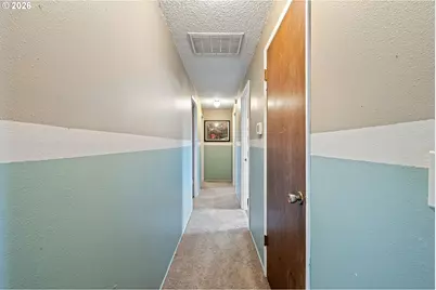 375 Park Ln, Harrisburg, OR 97446 - Photo 16