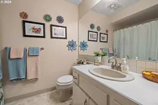 14819 NE Sacramento St, Portland, OR 97230 - Photo 18