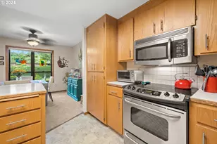 14819 NE Sacramento St, Portland, OR 97230 - Photo 12