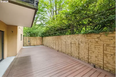 2021 SW Main St #11, Portland, OR 97205 - Photo 20