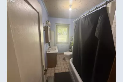 526 SE 48th Ave, Portland, OR 97215 - Photo 8