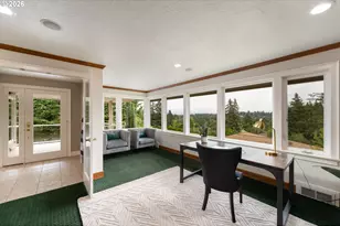 10151 SW Lancaster Rd, Portland, OR 97219 - Photo 8