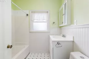 5415 N Fessenden St, Portland, OR 97203 - Photo 14