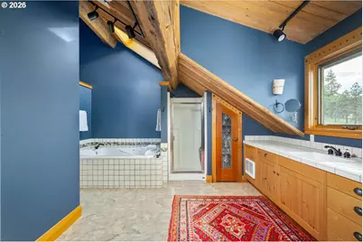 1945 Cynthia Way, Mosier, OR 97040 - Photo 32