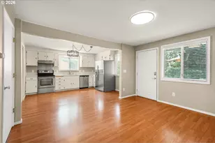 1245 SE Germond Ave, Roseburg, OR 97470 - Photo 4