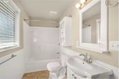 1245 SE Germond Ave, Roseburg, OR 97470 - Photo 14