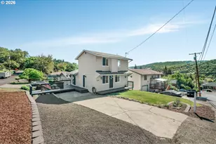 1245 SE Germond Ave, Roseburg, OR 97470 - Photo 28