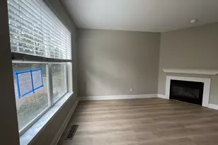 19189 SE Yamhill St, Portland, OR 97233 - Photo 12