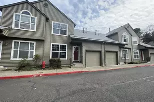 19189 SE Yamhill St, Portland, OR 97233 - Photo 2